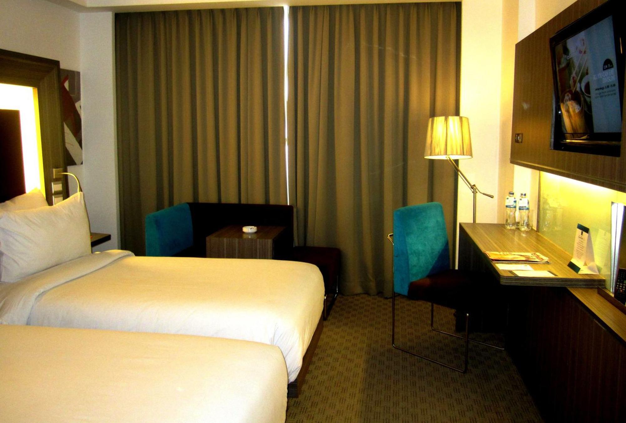 Novotel Bangka Hotel & Convention Center Панкалпинанг Номер фото